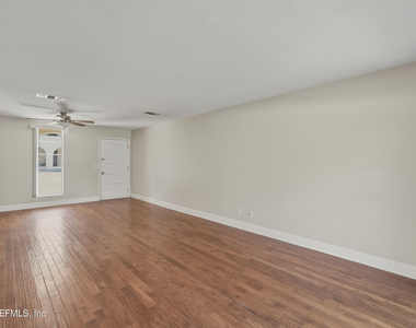 1757 El Camino Road - Photo Thumbnail 9