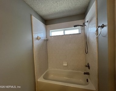 8382 Stelling Drive S - Photo Thumbnail 12