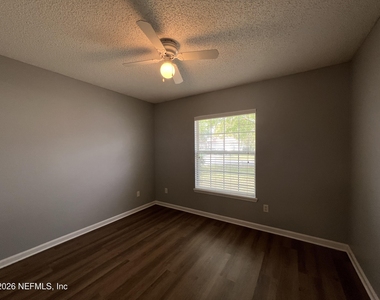 8382 Stelling Drive S - Photo Thumbnail 15