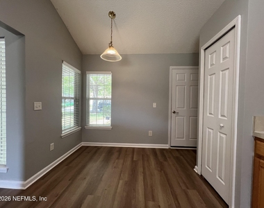 8382 Stelling Drive S - Photo Thumbnail 6