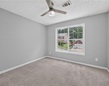 530 Sterling Pointe Court - Photo Thumbnail 22