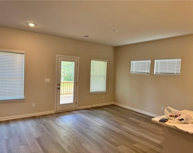 4428 Brick Tunnel Street - Photo Thumbnail 4