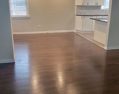 8638 Trumbull Avenue - Photo Thumbnail 3