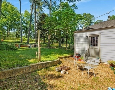 2013 Glenwood Avenue Se - Photo Thumbnail 20