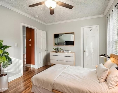 2013 Glenwood Avenue Se - Photo Thumbnail 13