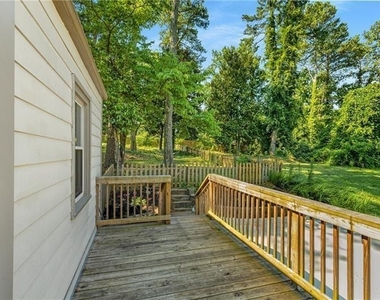 2013 Glenwood Avenue Se - Photo Thumbnail 19