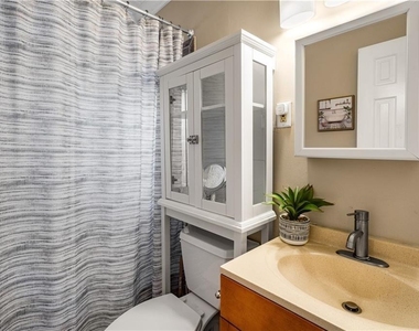 2013 Glenwood Avenue Se - Photo Thumbnail 14
