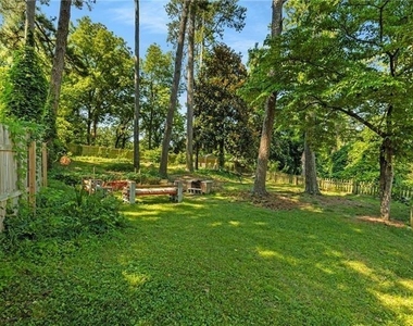 2013 Glenwood Avenue Se - Photo Thumbnail 24