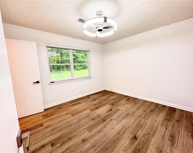 1775 Highpoint Road - Photo Thumbnail 13