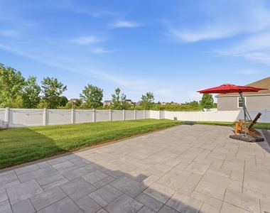 25424 W Cerena Circle - Photo Thumbnail 39