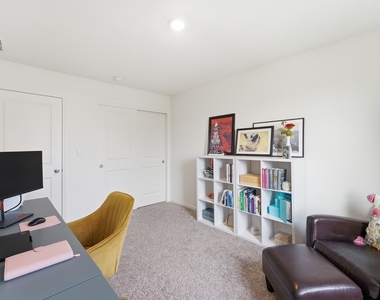 25424 W Cerena Circle - Photo Thumbnail 27