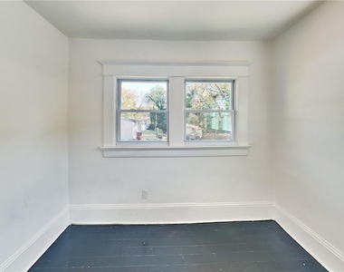 12 S Eugenia Place Nw - Photo Thumbnail 7