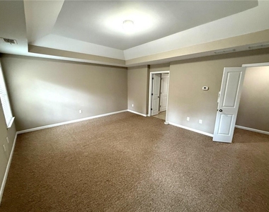 10570 Haynes Valley Court - Photo Thumbnail 18