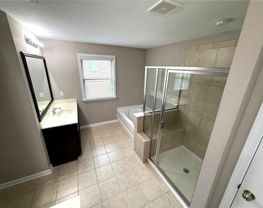 10570 Haynes Valley Court - Photo Thumbnail 19