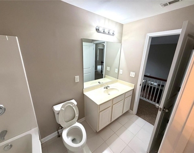 10570 Haynes Valley Court - Photo Thumbnail 13