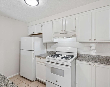 1465 Keys Crossing Drive Ne - Photo Thumbnail 8