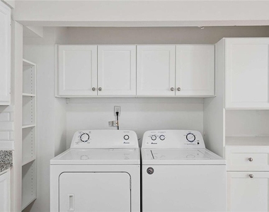 1465 Keys Crossing Drive Ne - Photo Thumbnail 12