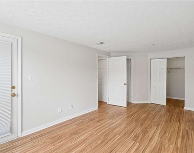 1465 Keys Crossing Drive Ne - Photo Thumbnail 21