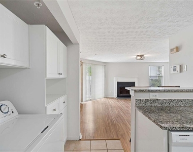 1465 Keys Crossing Drive Ne - Photo Thumbnail 14