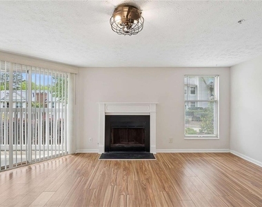 1465 Keys Crossing Drive Ne - Photo Thumbnail 15