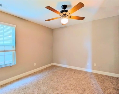 4780 Lost Creek Drive - Photo Thumbnail 9