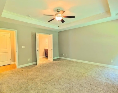 4780 Lost Creek Drive - Photo Thumbnail 11