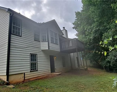 1050 Hillary Lane - Photo Thumbnail 25