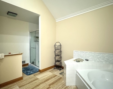 3824 Patty Berg Court - Photo Thumbnail 14