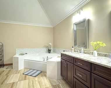 3824 Patty Berg Court - Photo Thumbnail 15