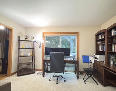 3824 Patty Berg Court - Photo Thumbnail 5