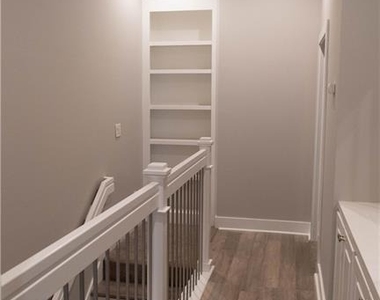 6146 Holly Park Lane Se - Photo Thumbnail 11
