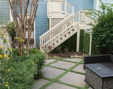 6146 Holly Park Lane Se - Photo Thumbnail 21