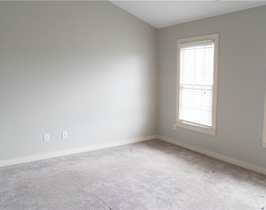 6146 Holly Park Lane Se - Photo Thumbnail 19