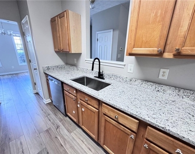 3044 Kentmere Drive - Photo Thumbnail 9
