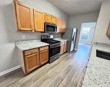 3044 Kentmere Drive - Photo Thumbnail 8