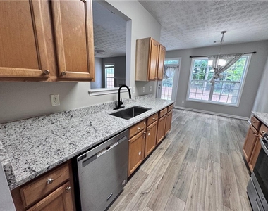 3044 Kentmere Drive - Photo Thumbnail 11