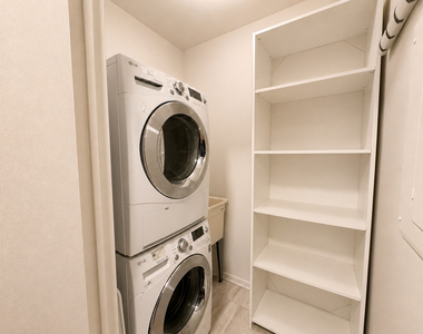 211 E Ohio Street - Photo Thumbnail 9