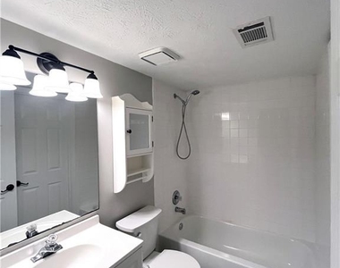 3030 Steeplechase Drive - Photo Thumbnail 22