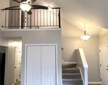 3030 Steeplechase Drive - Photo Thumbnail 5