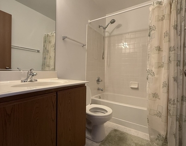 1910 Grove Avenue - Photo Thumbnail 14