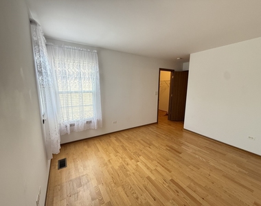 1910 Grove Avenue - Photo Thumbnail 11