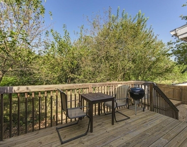 86 Mayson Avenue Ne - Photo Thumbnail 9