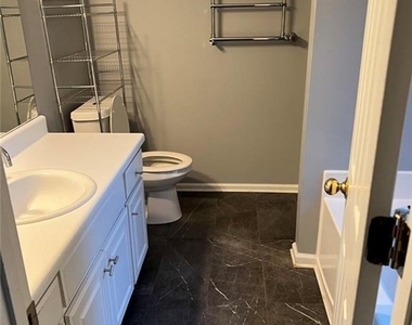 1406 Flanagan Mill Drive - Photo Thumbnail 16