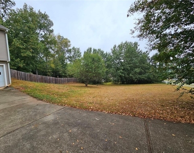 1406 Flanagan Mill Drive - Photo Thumbnail 2