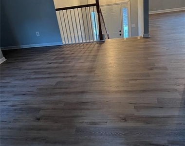 1406 Flanagan Mill Drive - Photo Thumbnail 23