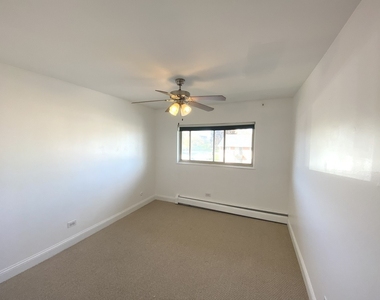 693 E Fullerton Avenue - Photo Thumbnail 6