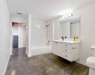 170 Boulevard Se - Photo Thumbnail 10