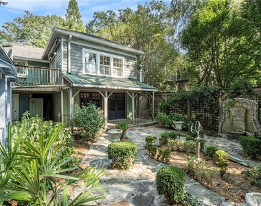 2378 Glenwood Drive Ne - Photo Thumbnail 12
