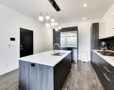 3740 N Clifton Avenue - Photo Thumbnail 7