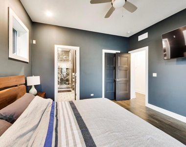 3740 N Clifton Avenue - Photo Thumbnail 13